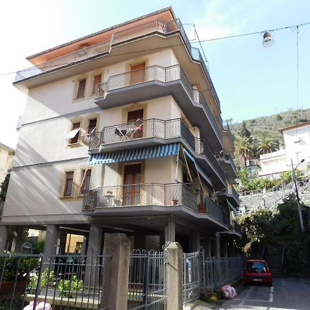 Accogliente Appartamento A 20M Dal Mare Levanto Exterior photo